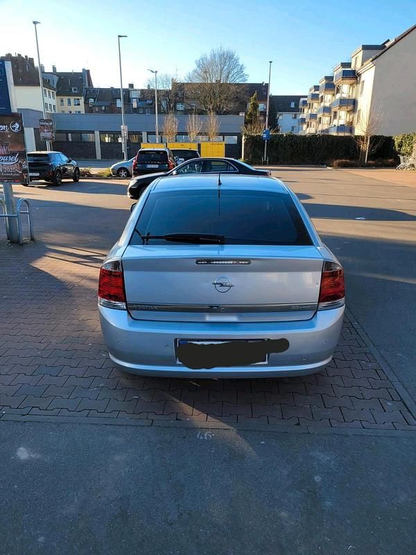 Gebraucht Opel Vectra 155 PS (114 kW) 2006 Silber Limousine