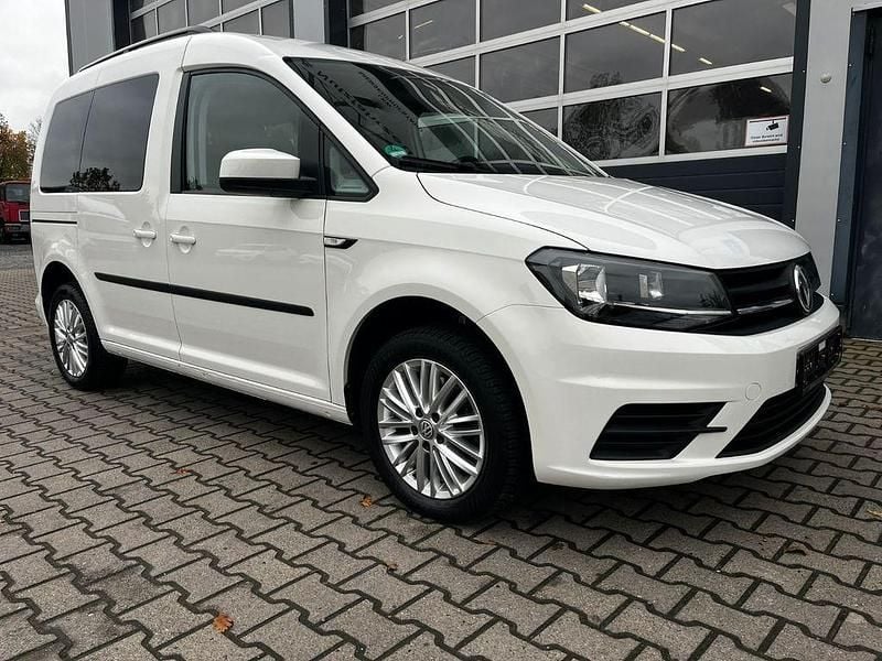 Weiß Gebraucht 2018 VW Caddy Trendline Van / Kleinbus | 18.590 € (Fairer Preis) - Bild 1/4
