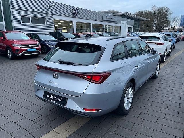 Gebraucht Seat Leon Style 150 PS (110 kW) 2023 Florett(urban)silver Kombi