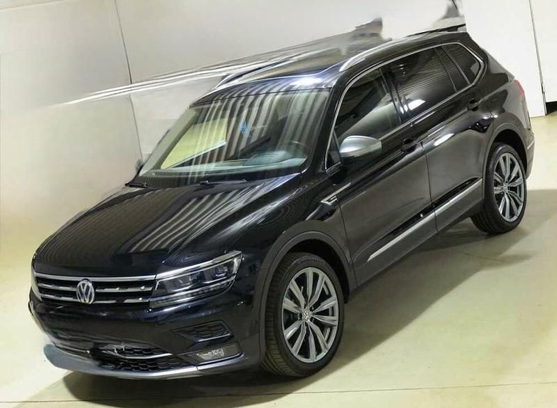 Schwarz Gebraucht 2018 VW Tiguan Allspace Highline SUV | 24.500 € (Superpreis) - Bild 1/4