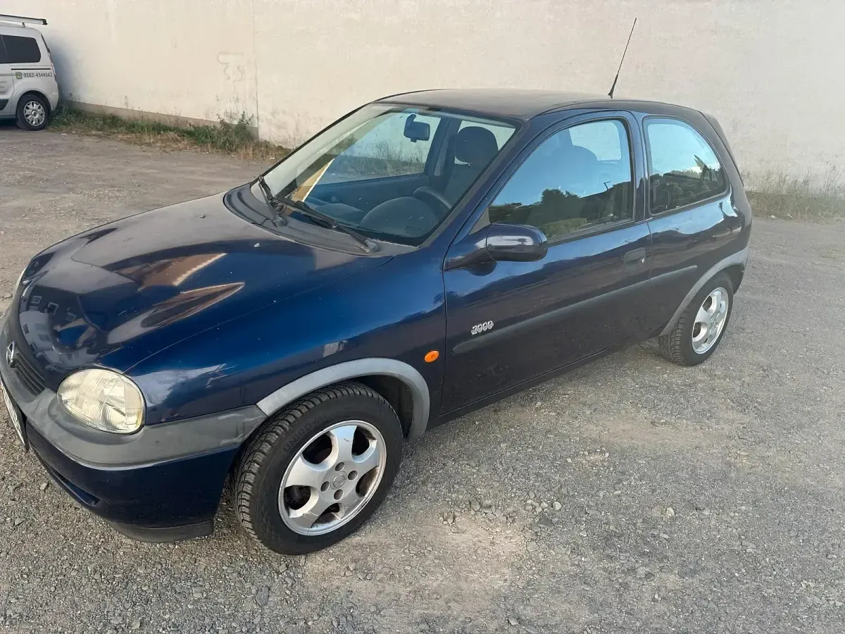 Gebraucht Opel Corsa 65 PS (47 kW) 2000 Andere farben Kleinwagen