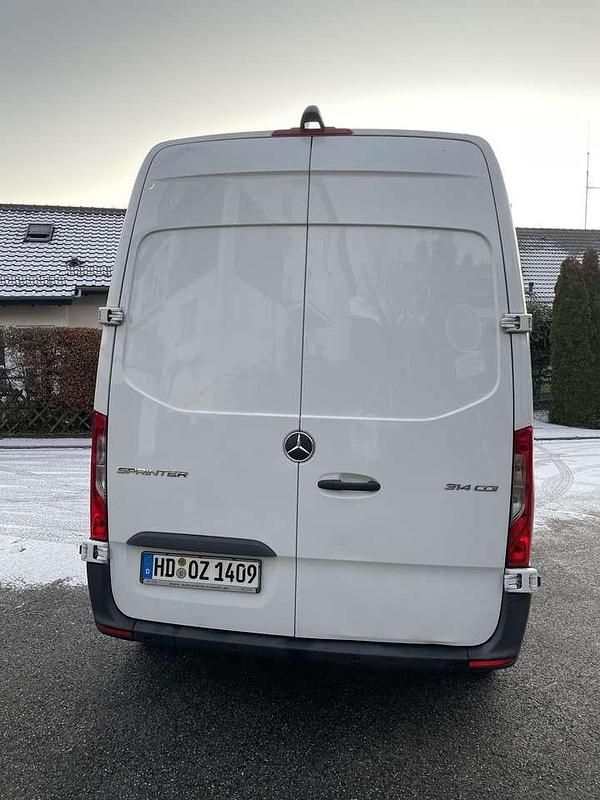 Gebraucht Mercedes Sprinter 143 PS (105 kW) 2021 Weiß Van