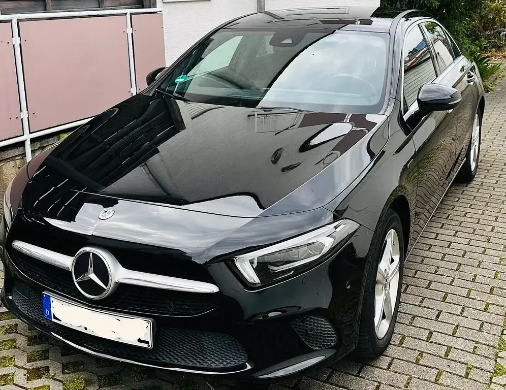 Gebraucht Mercedes A250 Progressive 218 PS (160 kW) 2020 Schwarz Limousine