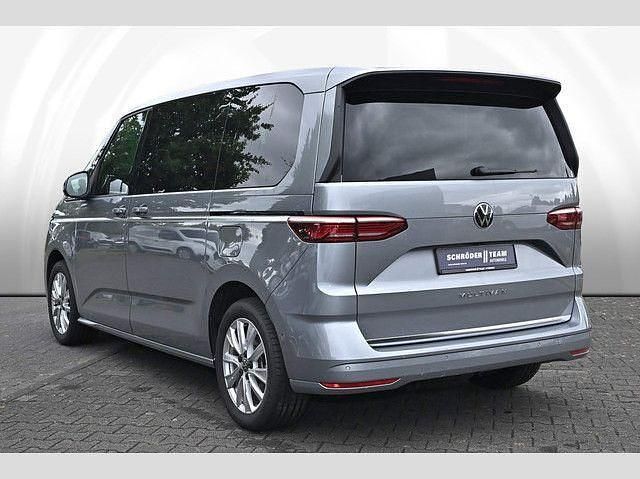 Gebraucht VW Multivan Style 150 PS (110 kW) 2024 Monosilber metallic Van