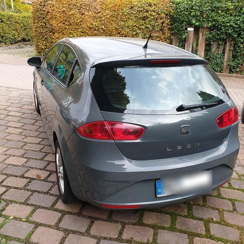 Gebraucht Seat Leon 86 PS (63 kW) 2010 Grau Limousine