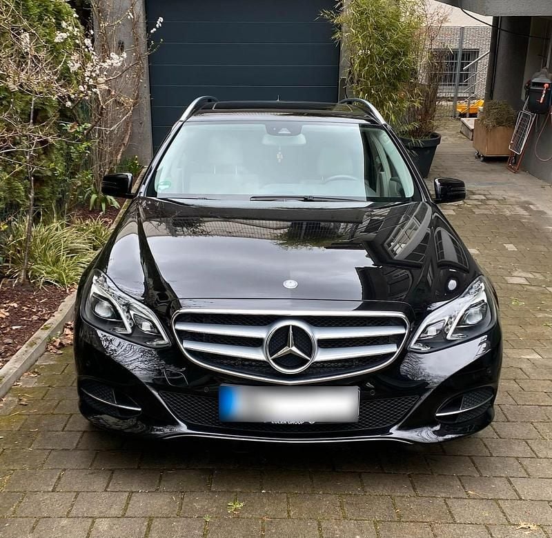 Gebraucht Mercedes 200 181 PS (133 kW) 2012 Schwarz Kombi