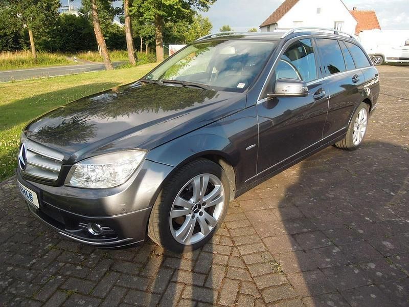 Grau Gebraucht 2010 Mercedes C180 Kombi | 6.490 € (Fairer Preis) - Bild 1/4