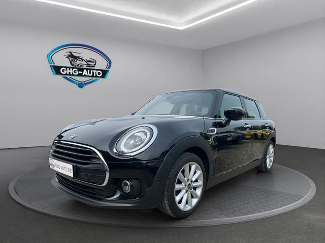 Midnight black metallic Gebraucht 2020 Mini One Clubman Chili Kombi | 19.490 € (Fairer Preis) - Bild 1/4
