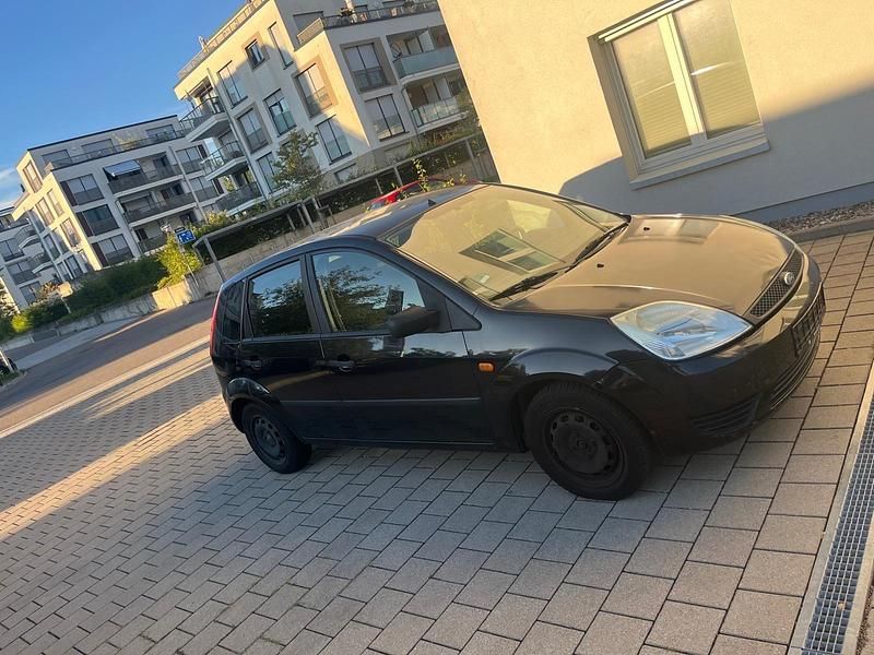 Gebraucht Ford Fiesta 60 PS (44 kW) 2004 Schwarz Kleinwagen