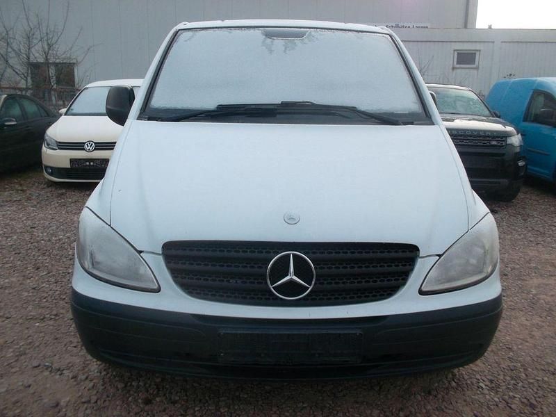 Gebraucht Mercedes Vito 109 PS (80 kW) 2006 Weiß Van