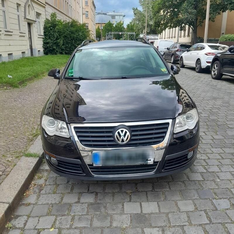 Schwarz Gebraucht 2009 VW Passat Comfortline Kombi | 3.450 € (Fairer Preis) - Bild 1/4