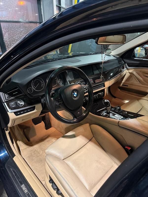 Gebraucht BMW 528 M Sport 258 PS (189 kW) 2010 Blau Limousine