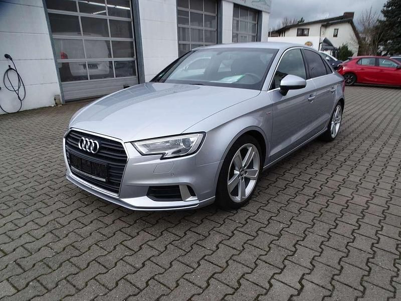 Gebraucht Audi A3 S-Line 150 PS (110 kW) 2018 Silber Limousine