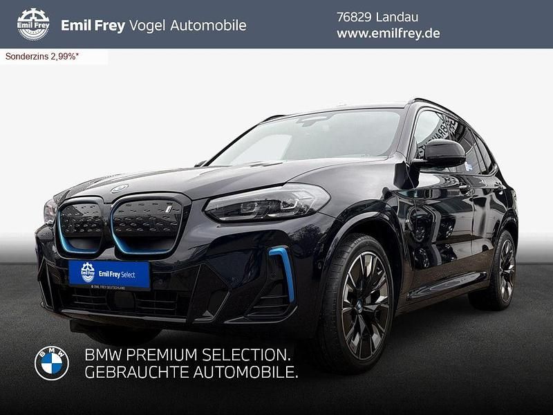 Gebraucht BMW iX3 Impressive 210 kW (286 PS) 2023 M carbonschwarz metallic SUV
