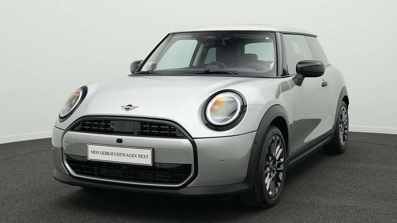 Grau Gebraucht 2024 Mini Cooper Classic Kleinwagen | 25.541 € (Fairer Preis) - Bild 1/4