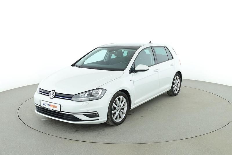 Gebraucht VW Golf VII Join 131 PS (96 kW) 2019 Weiß Limousine