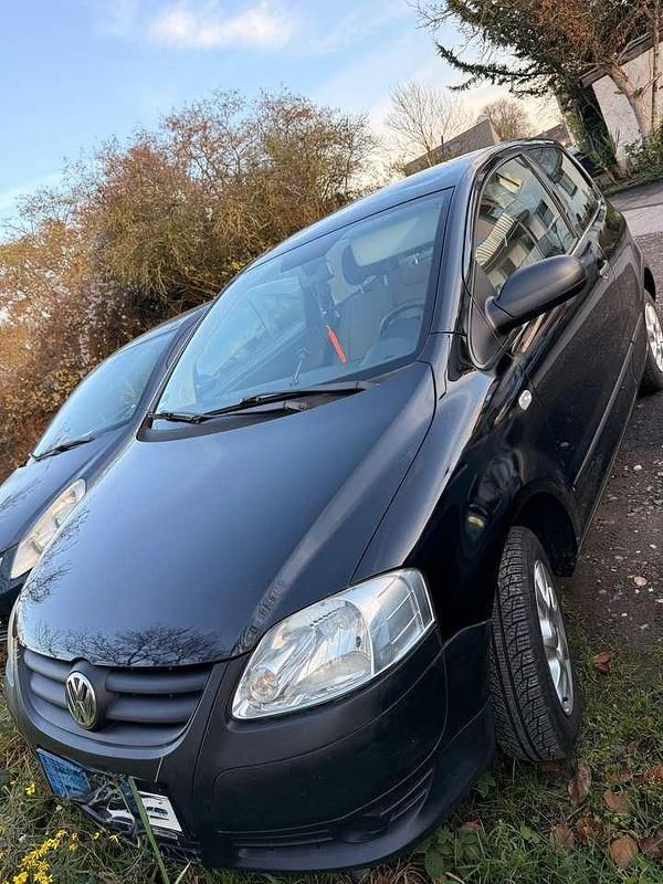 Gebraucht VW Fox 54 PS (39 kW) 2007 Schwarz Kleinwagen