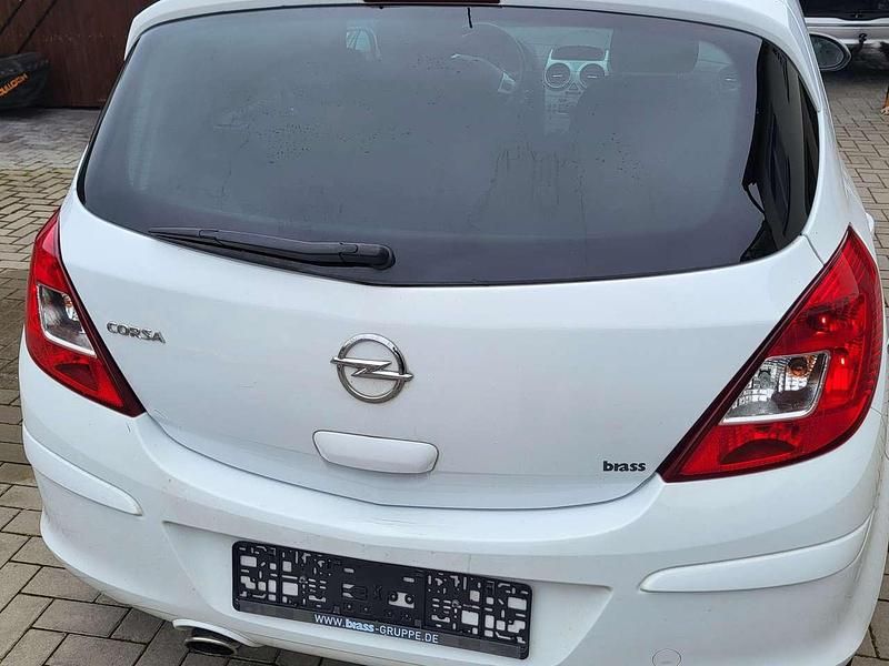 Gebraucht Opel Corsa Satellite 87 PS (63 kW) 2011 Weiß Limousine