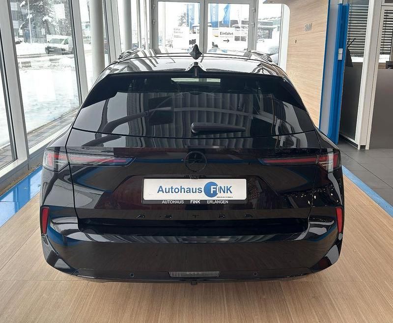 Gebraucht Opel Astra Ultimate 131 PS (96 kW) 2024 Schwarz Kombi