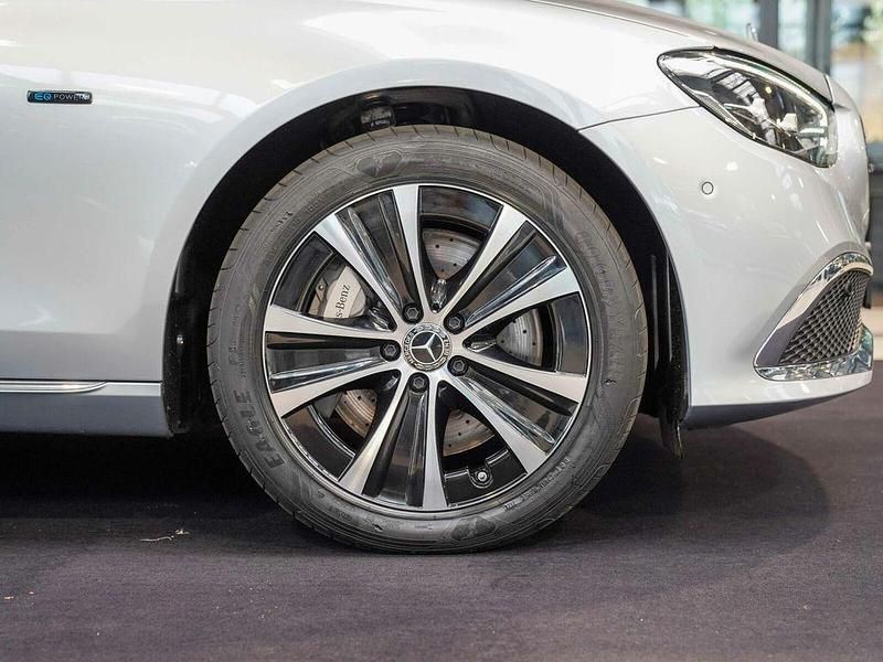 Gebraucht Mercedes E300 Exclusive 320 PS (235 kW) 2021 Silber Limousine