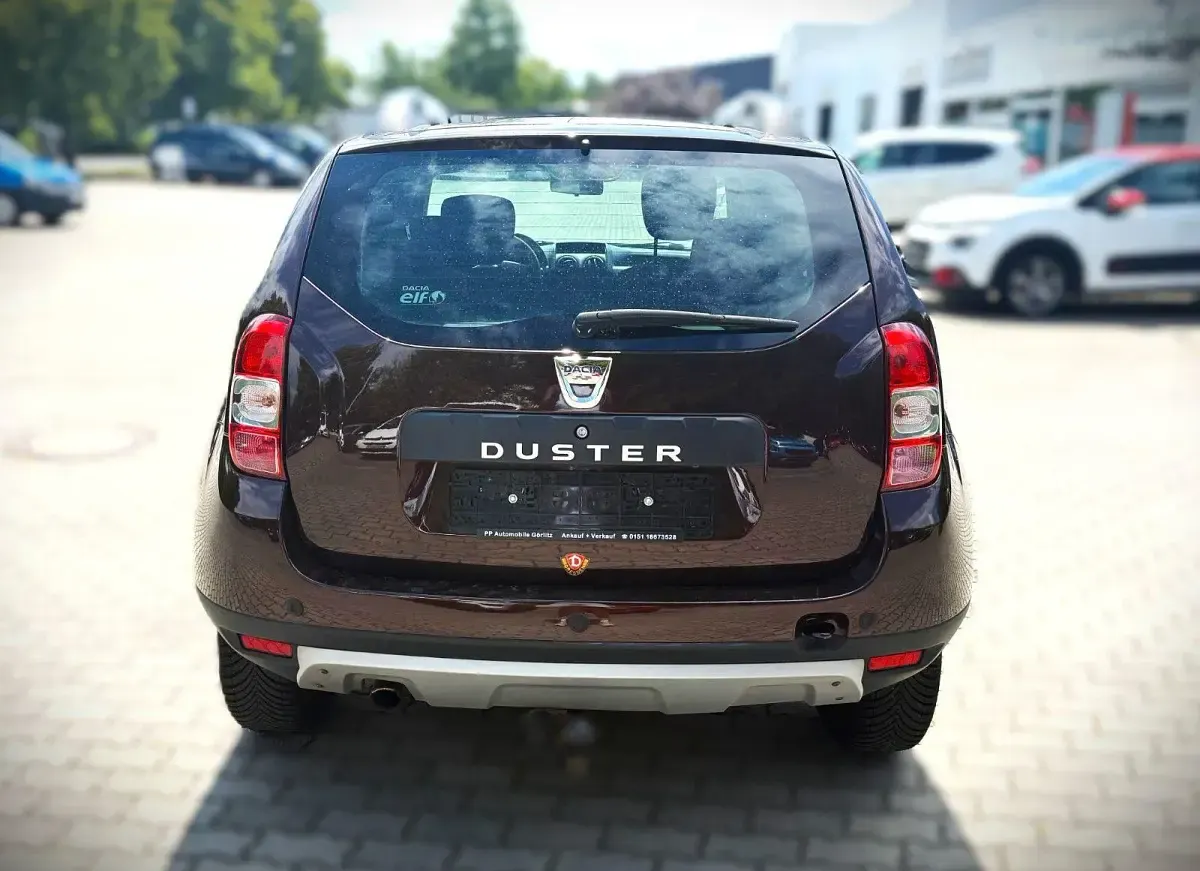 Gebraucht Dacia Duster Lauréate 125 PS (91 kW) 2016 Braun SUV