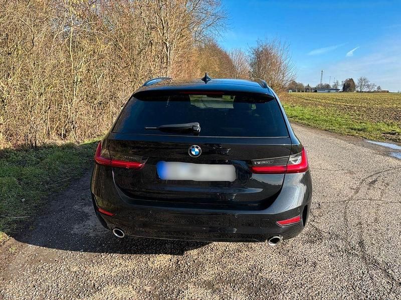 Gebraucht BMW 320 Shadowline 190 PS (139 kW) 2020 Schwarz Kombi