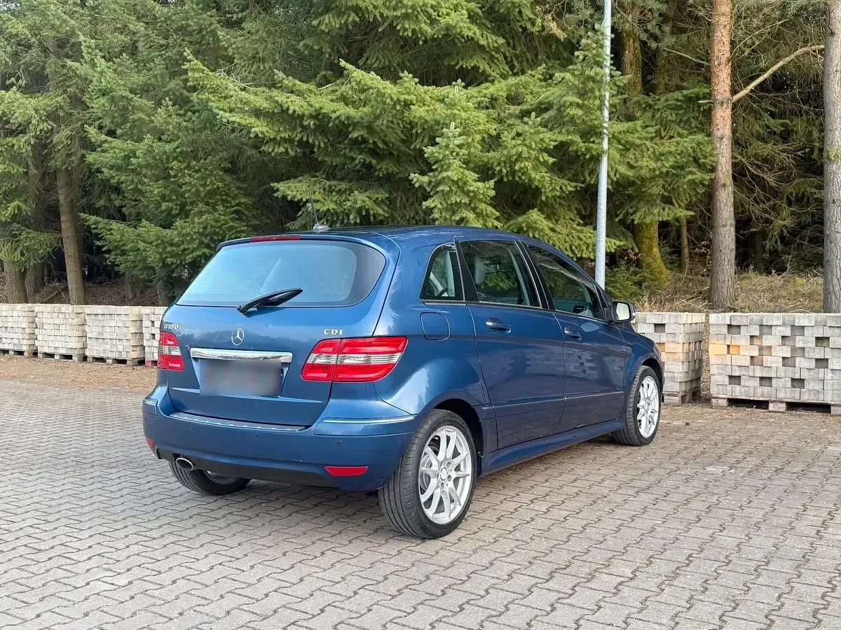 Gebraucht Mercedes B180 109 PS (80 kW) 2008 Blau Van / Kleinbus