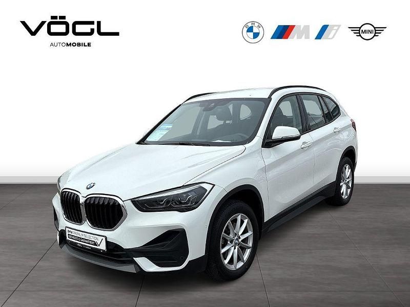 Weiß Gebraucht 2021 BMW X1 SUV | 22.770 € (Fairer Preis) - Bild 1/4