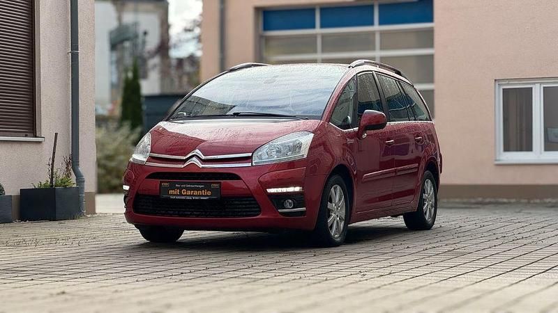 Rot Gebraucht 2012 Citroën Grand C4 Picasso SELECTION Van / Kleinbus | 5.990 € (Fairer Preis) - Bild 1/4
