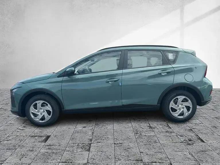 Neu Hyundai Bayon Select 101 PS (74 kW) 2025 Mangrove green / mic SUV