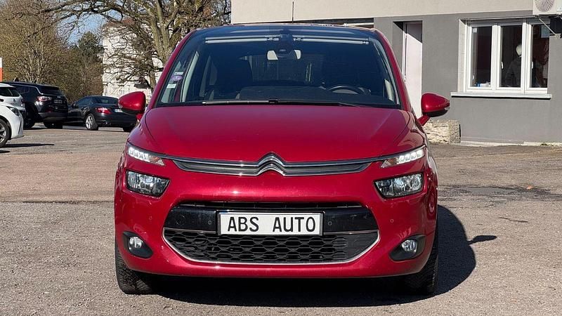 Second-hand Citroën C4 SELECTION 131 CP (96 kW) 2016 Roșu SUV