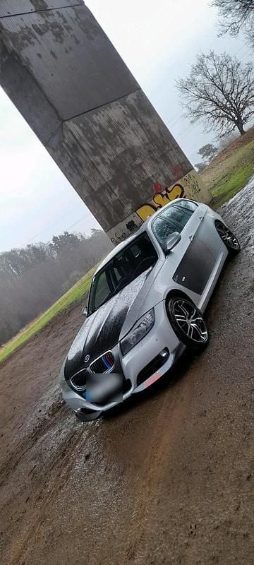 Gebraucht BMW 330 245 PS (180 kW) 2008 Silber Kombi