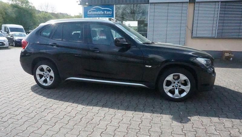 Gebraucht BMW X1 Sport Line 177 PS (130 kW) 2011 Schwarz SUV