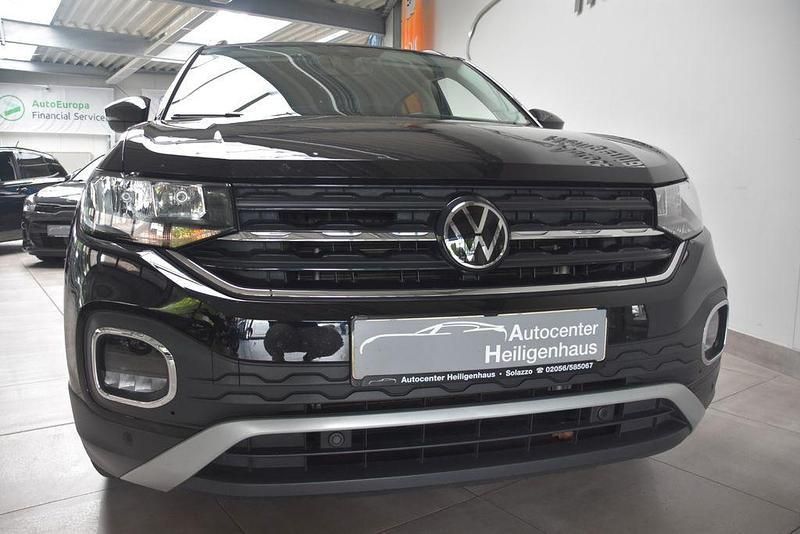 Deep black Gebraucht 2023 VW T-Cross Move SUV | 21.080 € (Fairer Preis) - Bild 1/4