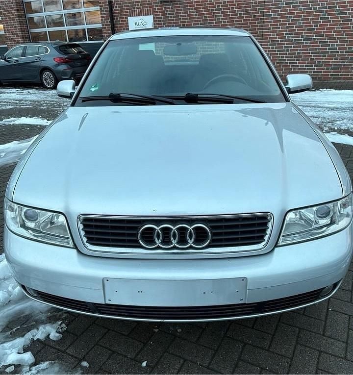 Gebraucht Audi A4 101 PS (74 kW) 1999 Silber Limousine