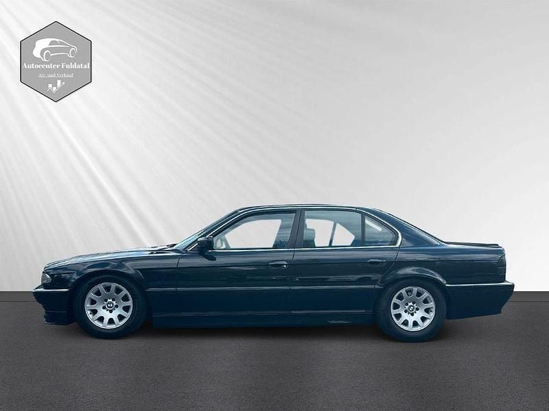 Usata BMW 728 193 CV (141 kW) 2000 Nero Berlina