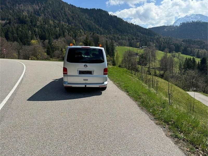 Gebraucht VW Caravelle 140 PS (102 kW) 2014 Silber Van