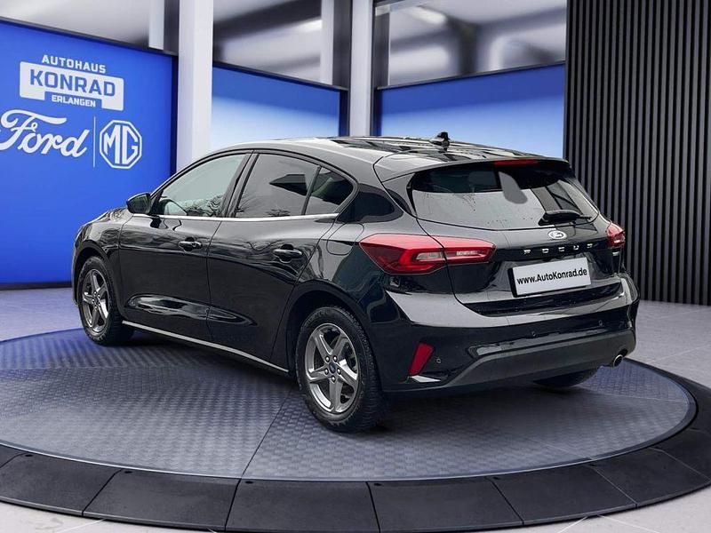 Gebraucht Ford Focus Style 125 PS (91 kW) 2024 Schwarz Limousine