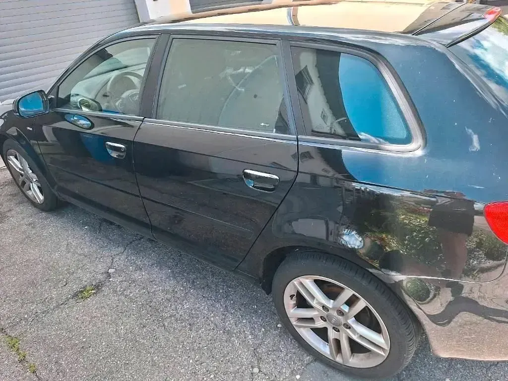Gebraucht Audi A3 S-Line 105 PS (77 kW) 2010 Schwarz Kleinwagen