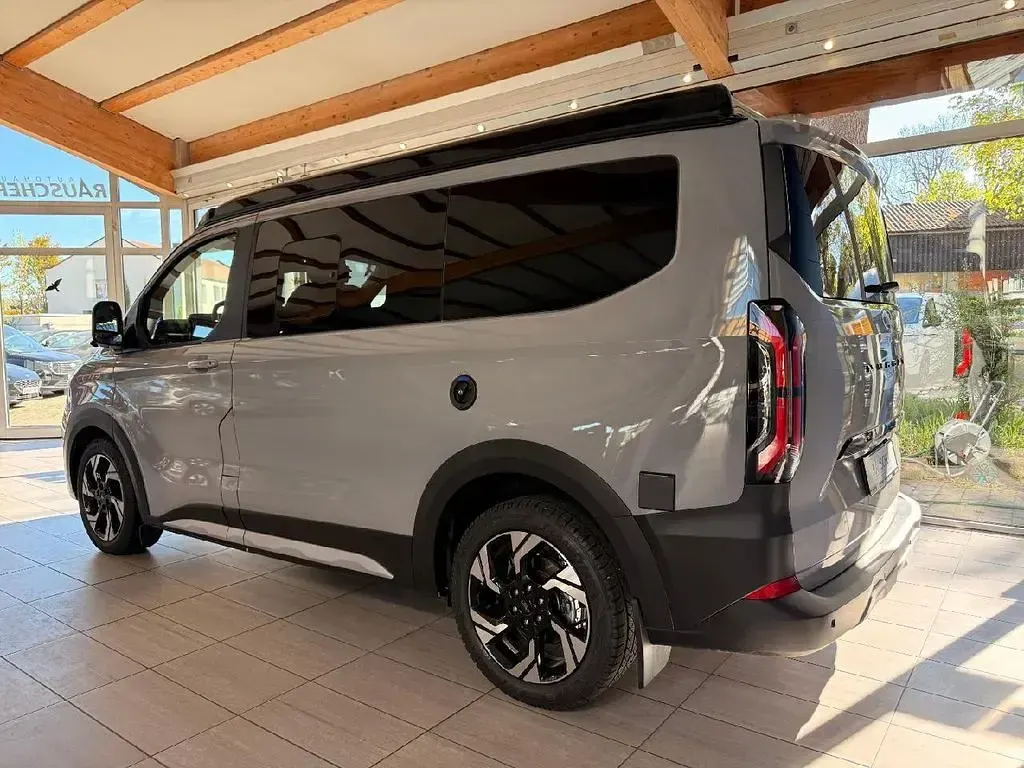 Neu Ford Tourneo Active 170 PS (125 kW) 2026 Fancygrau Van / Kleinbus