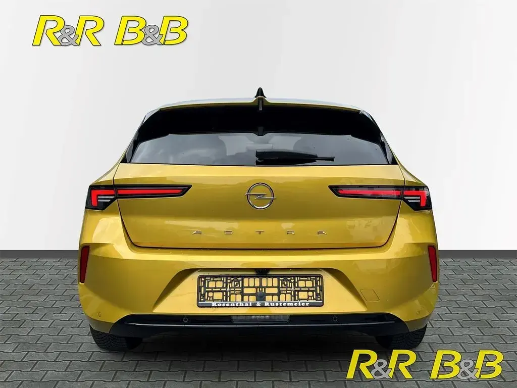 Gebraucht Opel Astra Elegance 131 PS (96 kW) 2025 Gelb Kleinwagen