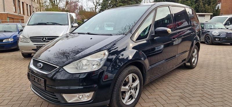 Gebraucht Ford Galaxy Trend 140 PS (102 kW) 2010 Schwarz Van / Kleinbus