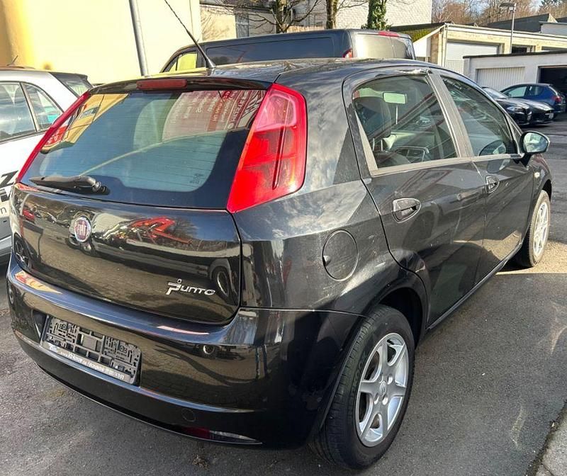 Gebraucht Fiat Punto Dynamic 77 PS (56 kW) 2008 Schwarz Kleinwagen