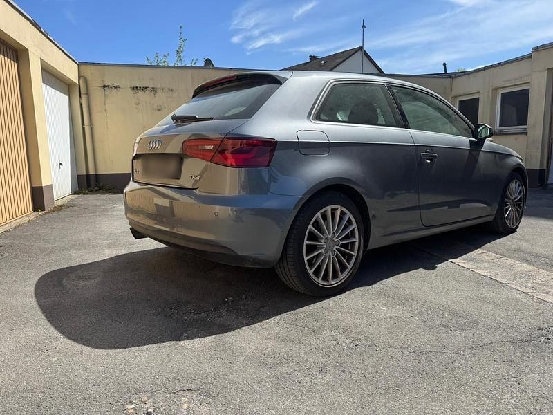 Używany Audi A3 Sportback 122 KM (89 kW) 2013 Szary Hatchback