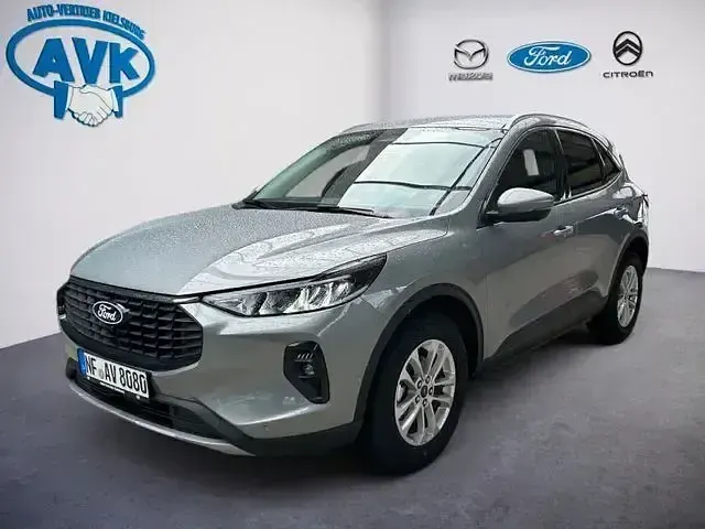 Używany Ford Kuga Titanium 151 KM (111 kW) 2025 Srebrny SUV