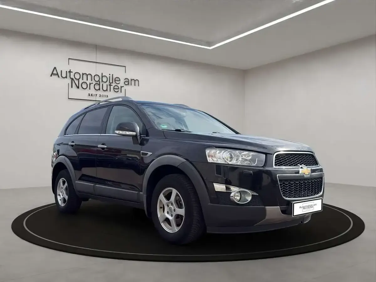Gebraucht Chevrolet Captiva LTZ 184 PS (135 kW) 2011 Karbonschw graphitschw midnigh SUV