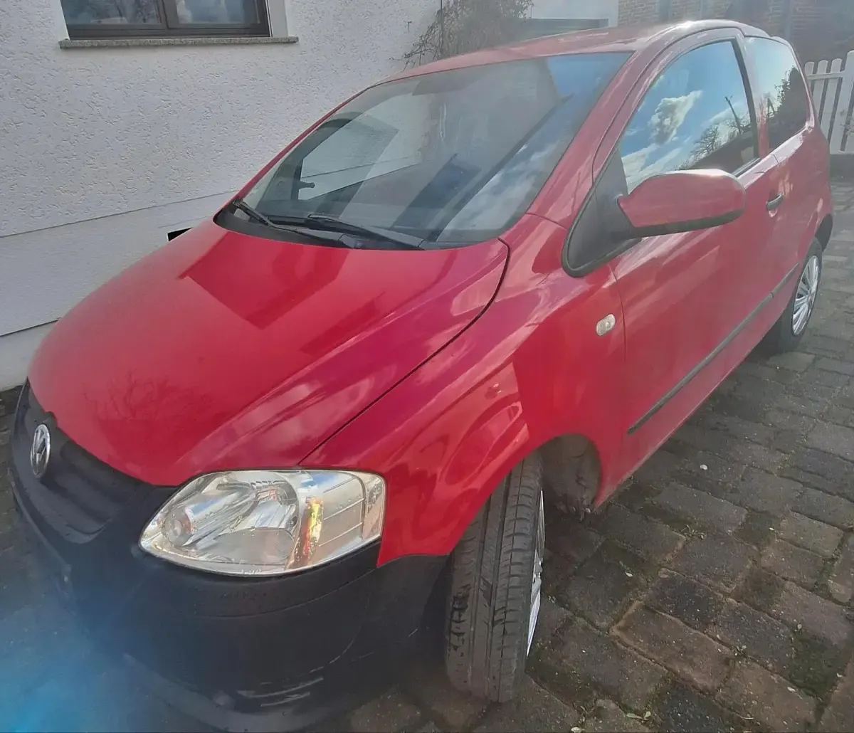 Używany VW Fox 90 KM (66 kW) 2005 Czerwony Hatchback