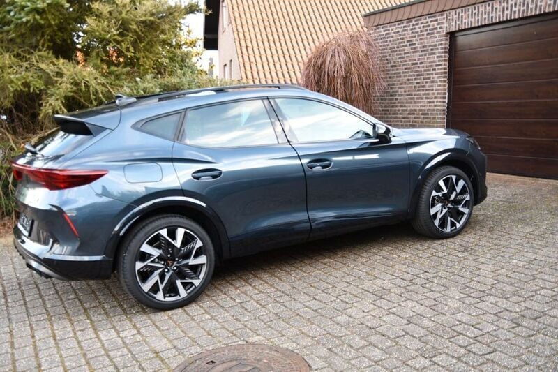 Magnetic tech Neu 2025 Cupra Formentor VZ SUV | 42.495 € (Guter Preis) - Bild 1/4