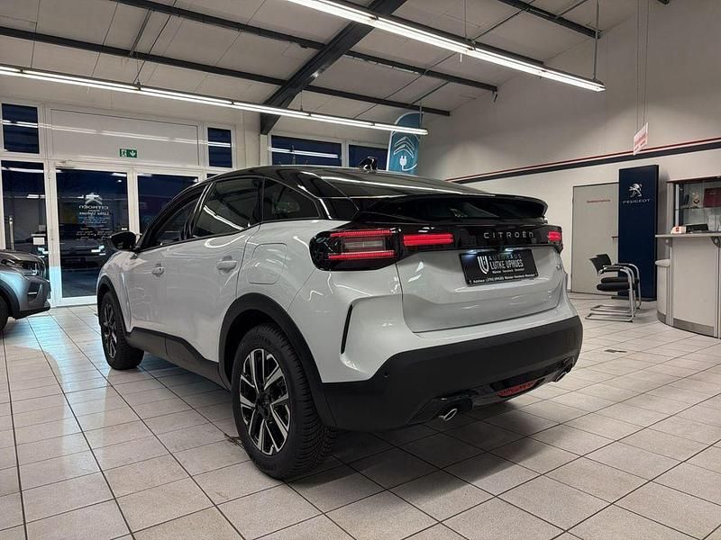 Neu Citroën C4 PureTech 131 PS (96 kW) 2025 Weiß Limousine