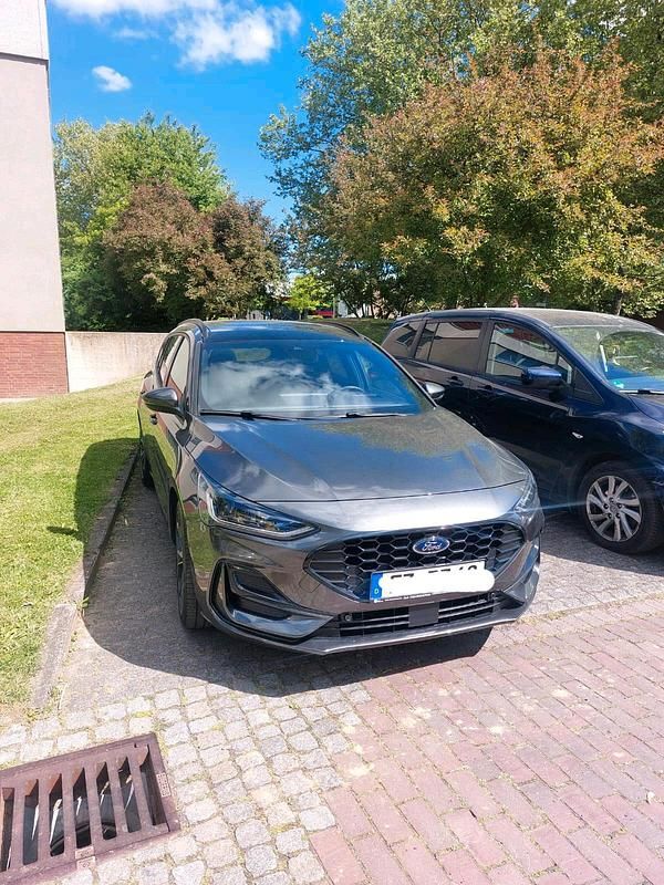 Gebraucht Ford Focus ST-Line 116 PS (85 kW) 2024 Grau Kombi